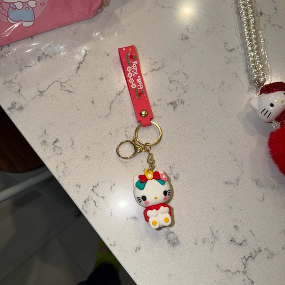 Hello kitty bundle - Picture 6 of 11